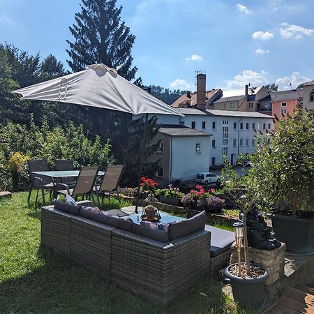 Famzi - Urlaubsmagie - Familienwohnung Mit Gemeinschaftsgarten, -Sauna & -Pool Sebnitz Eksteriør billede