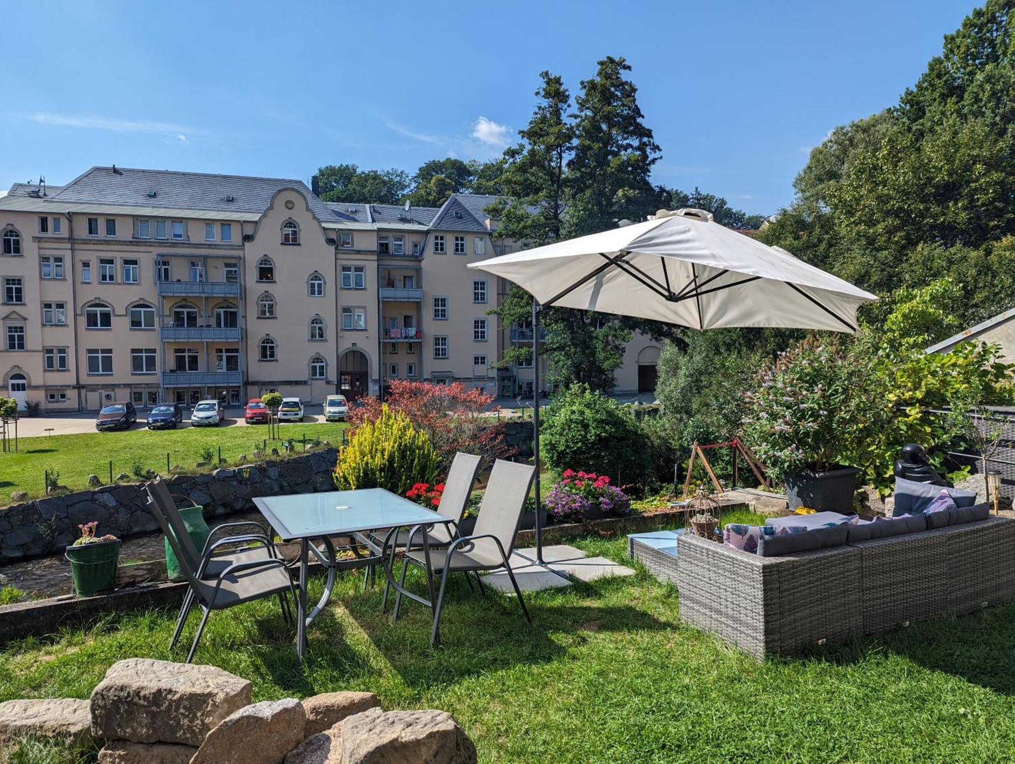 Famzi - Urlaubsmagie - Familienwohnung Mit Gemeinschaftsgarten, -Sauna & -Pool Sebnitz Eksteriør billede