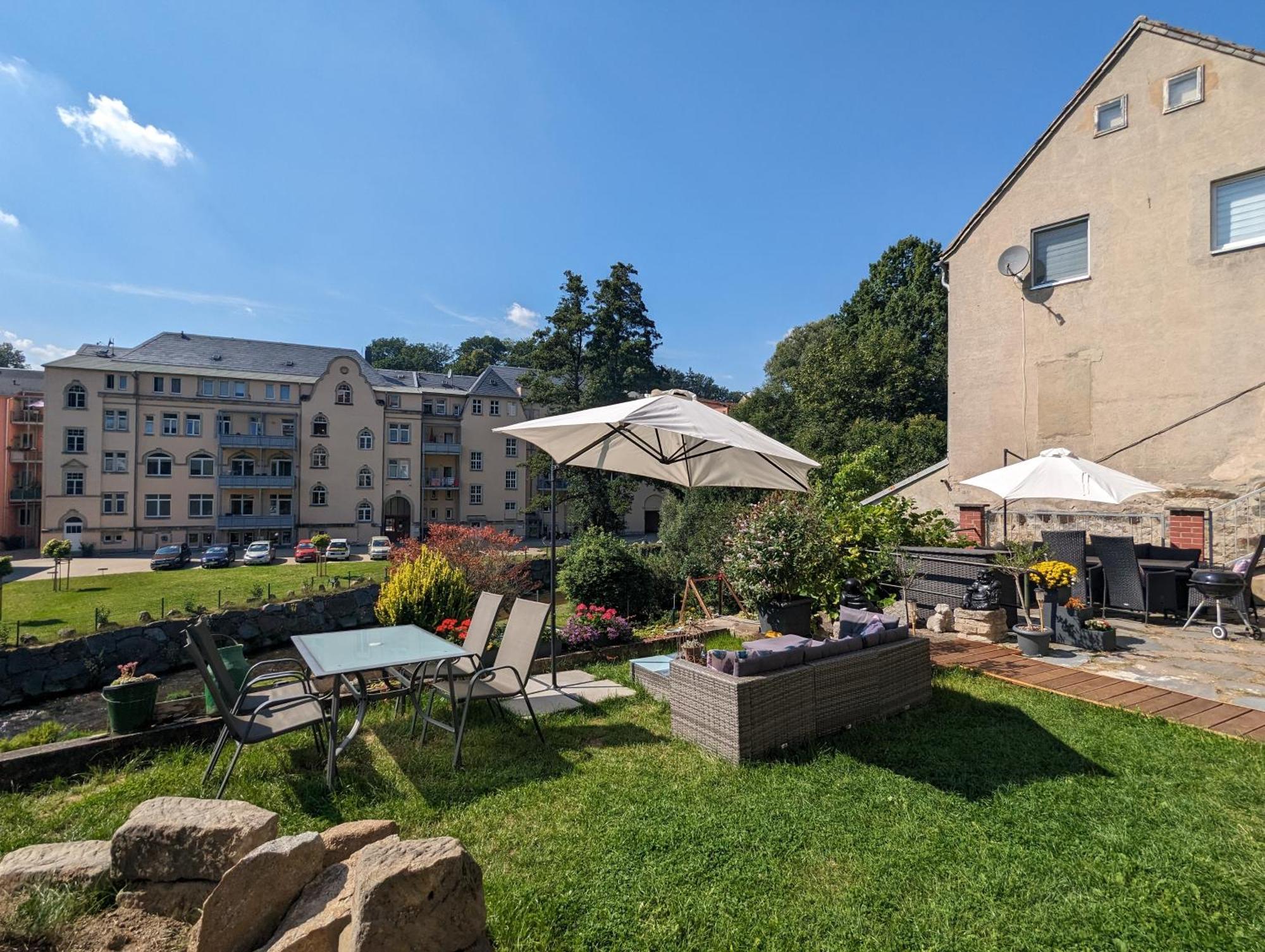Famzi - Urlaubsmagie - Familienwohnung Mit Gemeinschaftsgarten, -Sauna & -Pool Sebnitz Eksteriør billede
