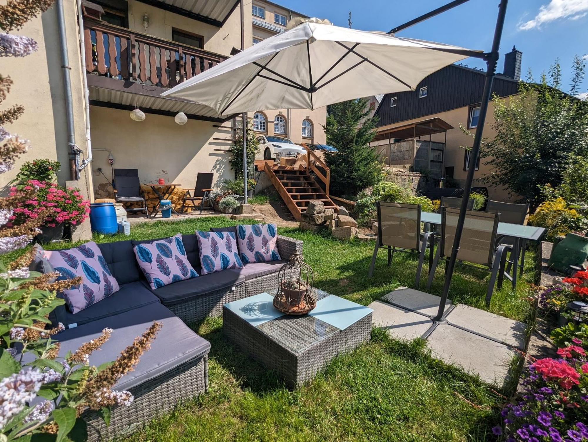 Famzi - Urlaubsmagie - Familienwohnung Mit Gemeinschaftsgarten, -Sauna & -Pool Sebnitz Eksteriør billede