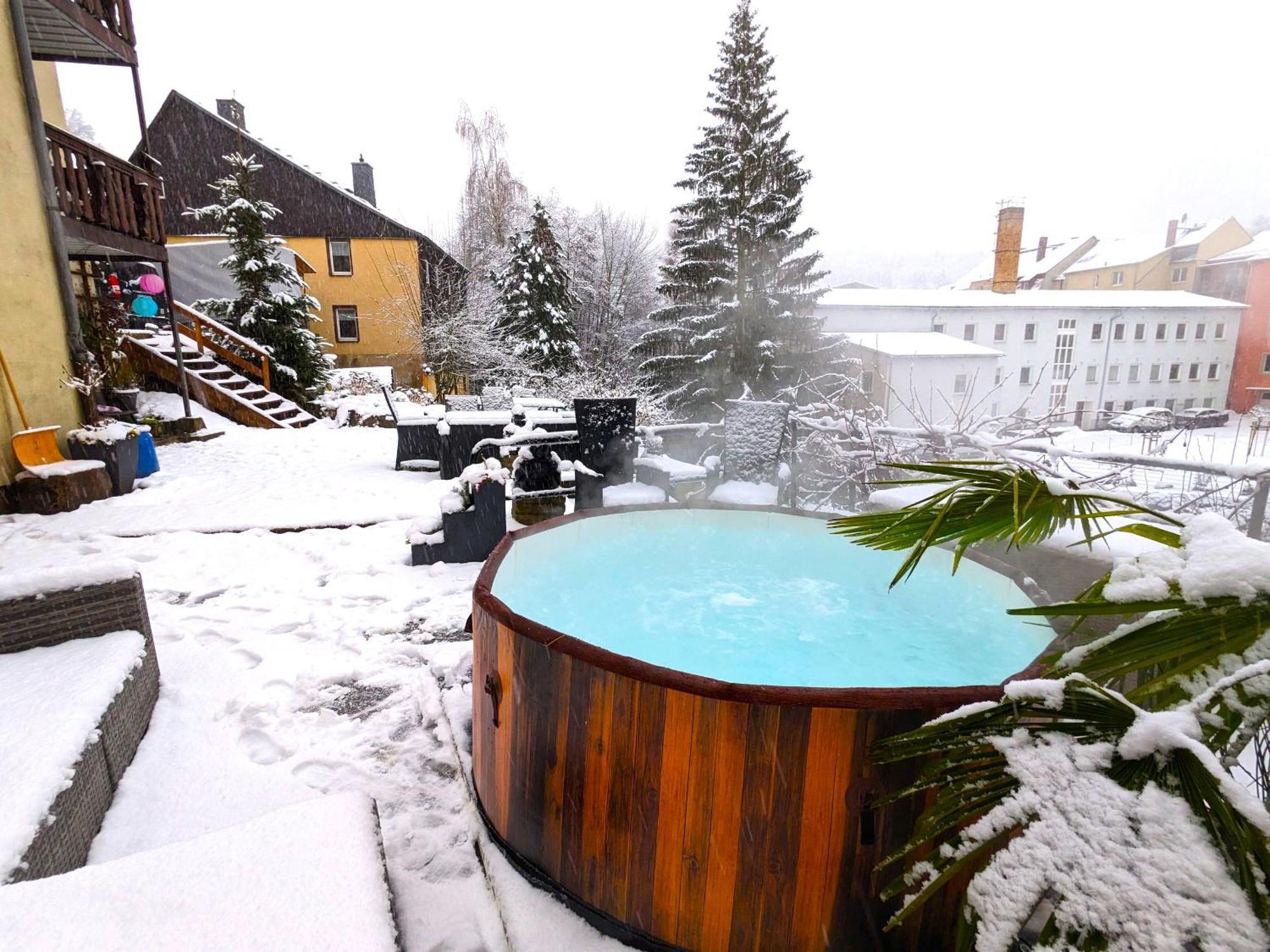 Famzi - Urlaubsmagie - Familienwohnung Mit Gemeinschaftsgarten, -Sauna & -Pool Sebnitz Eksteriør billede