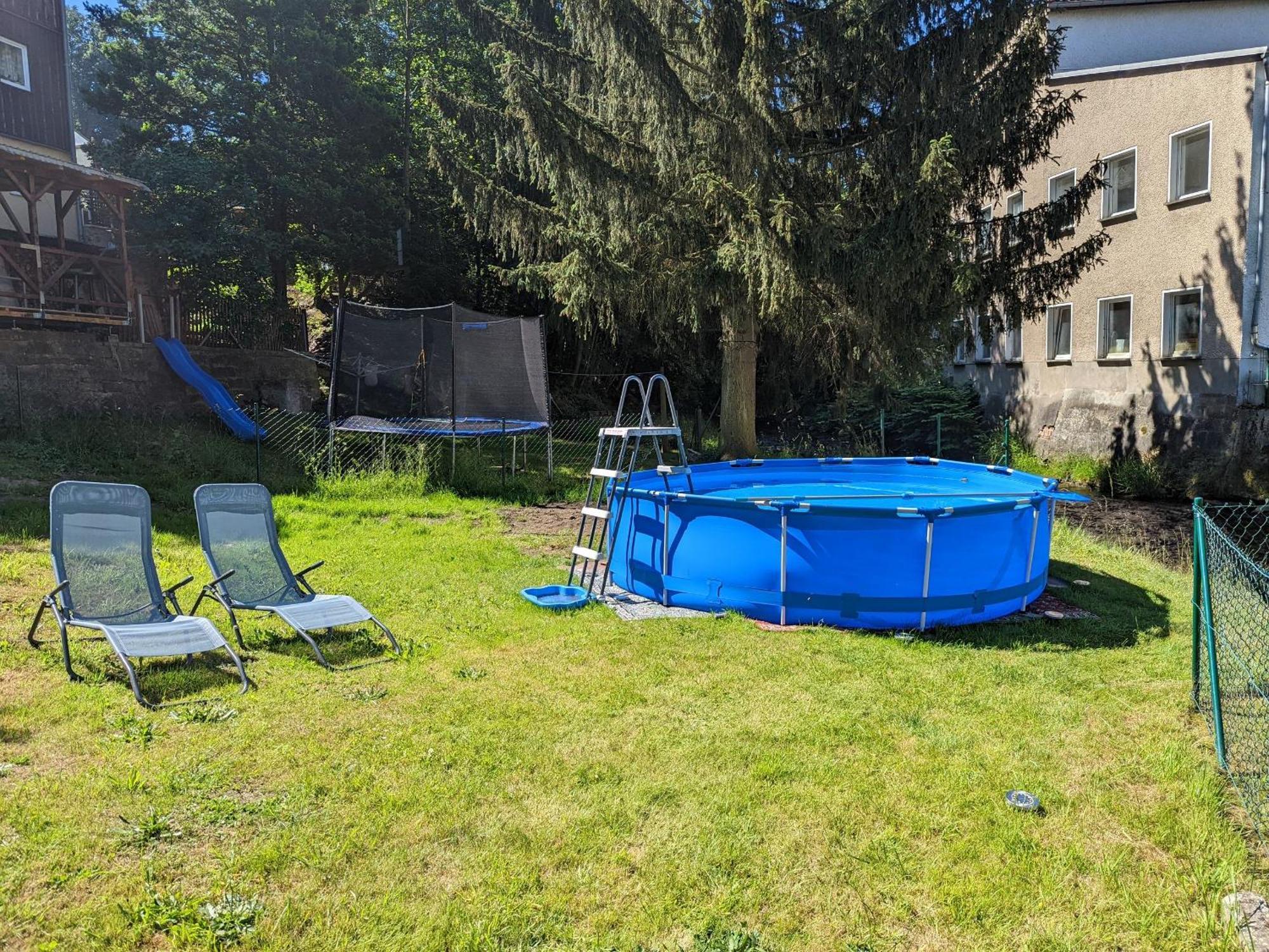 Famzi - Urlaubsmagie - Familienwohnung Mit Gemeinschaftsgarten, -Sauna & -Pool Sebnitz Eksteriør billede