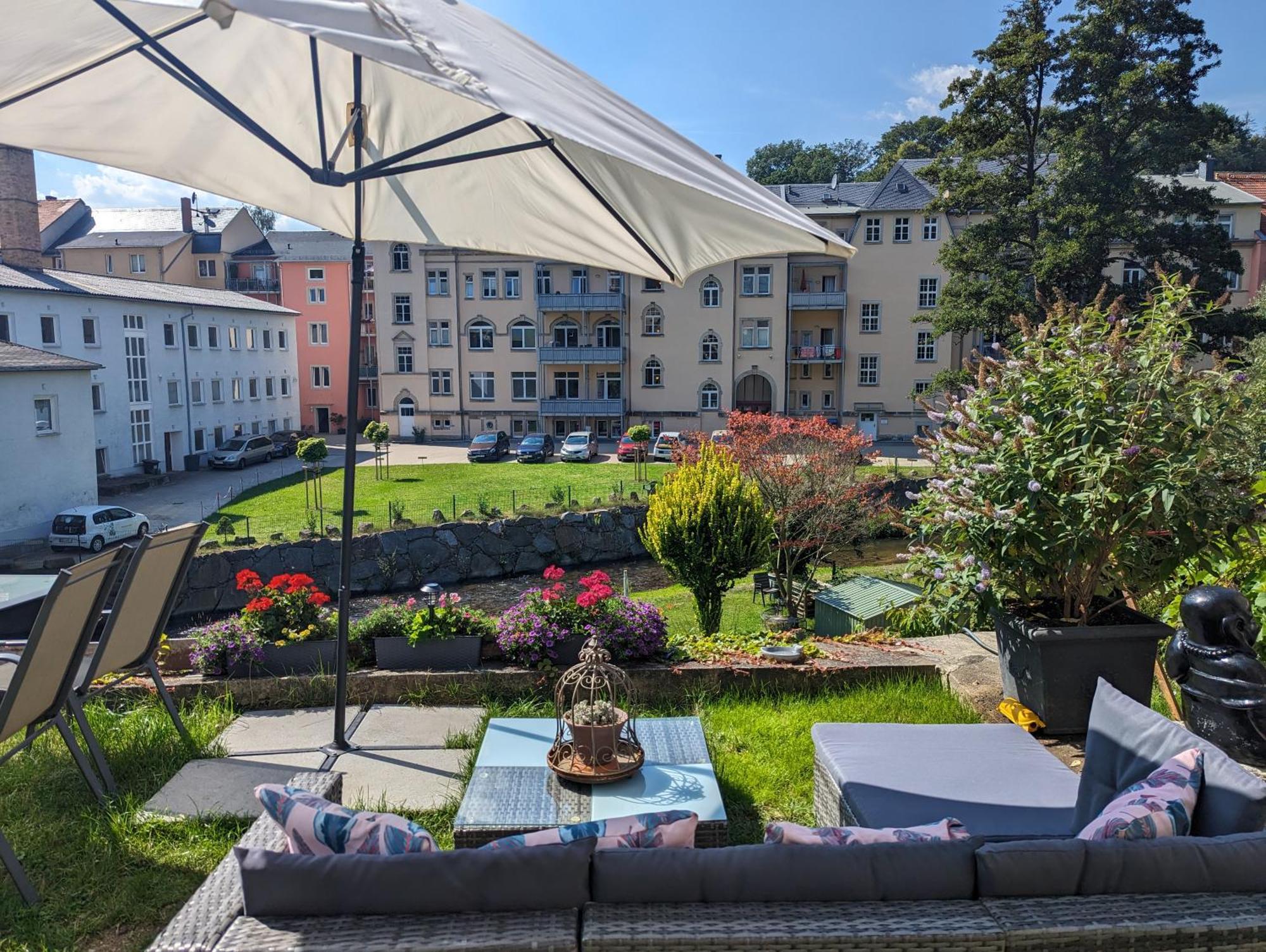 Famzi - Urlaubsmagie - Familienwohnung Mit Gemeinschaftsgarten, -Sauna & -Pool Sebnitz Eksteriør billede