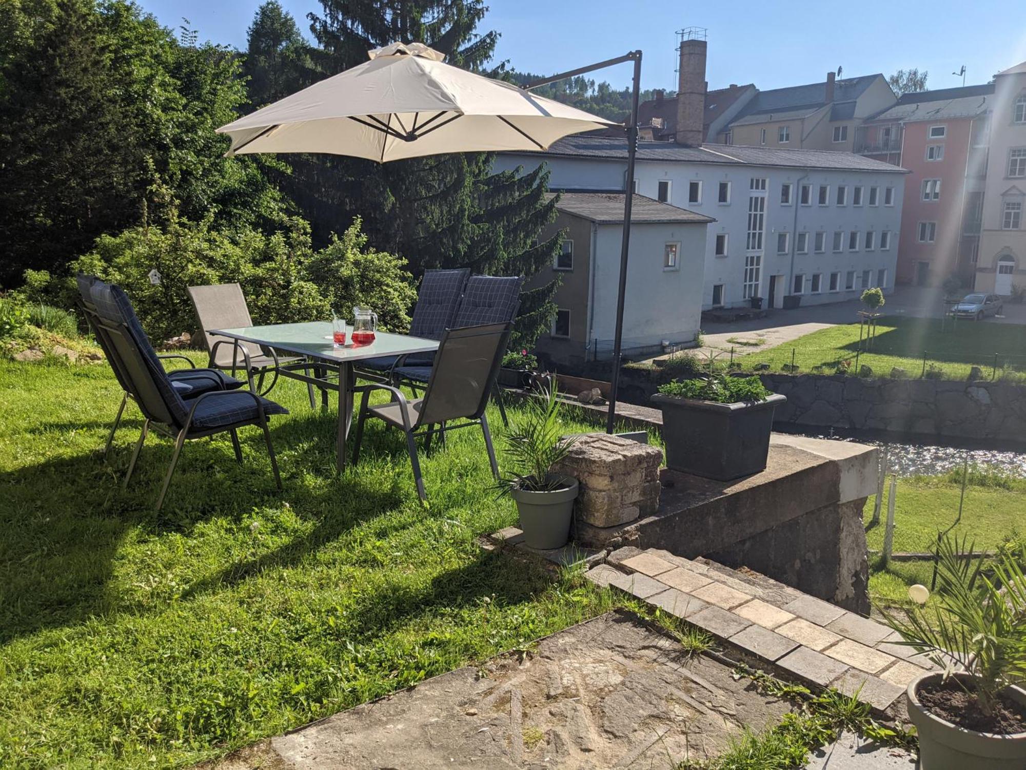 Famzi - Urlaubsmagie - Familienwohnung Mit Gemeinschaftsgarten, -Sauna & -Pool Sebnitz Eksteriør billede