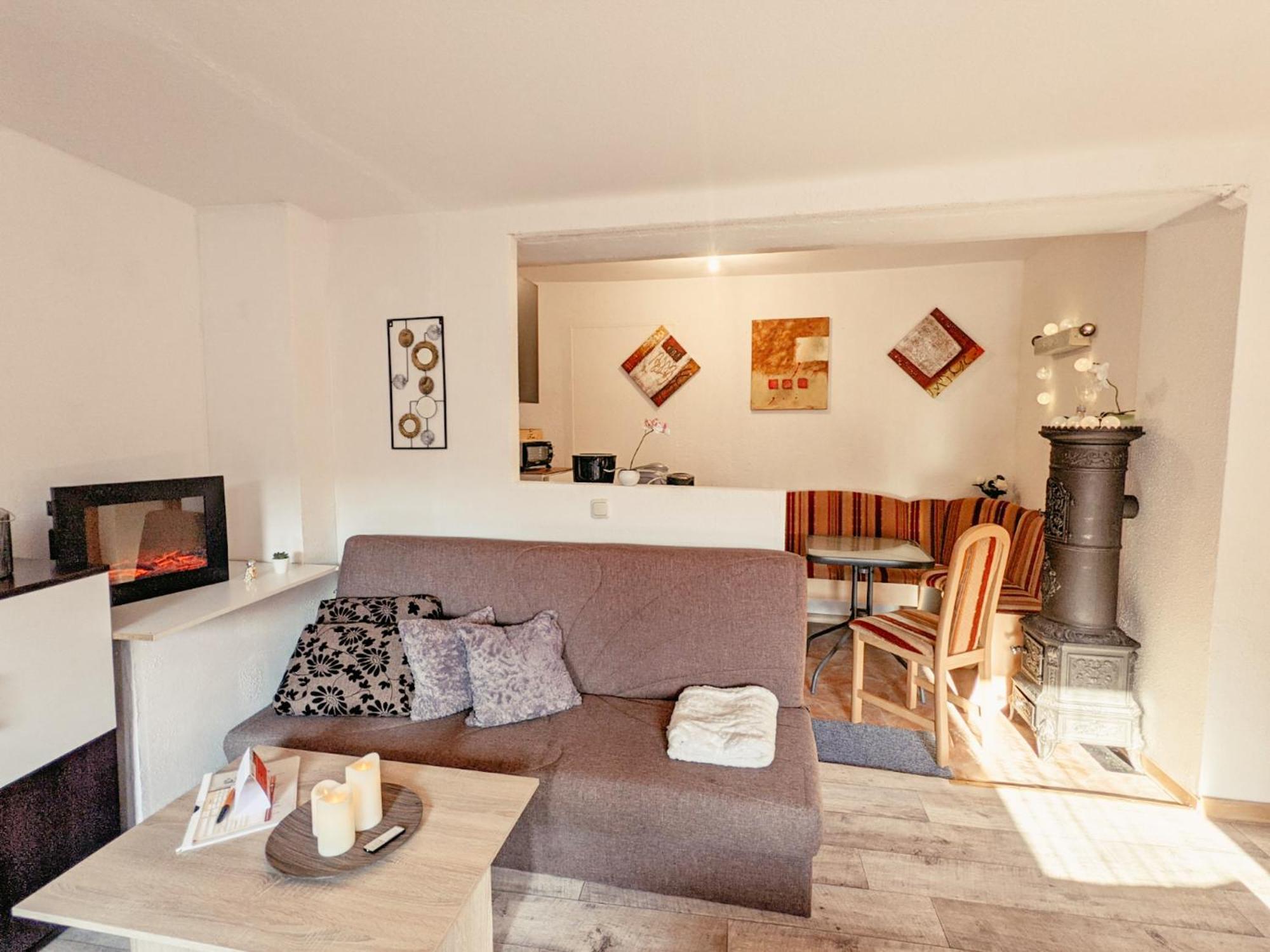 Famzi - Urlaubsmagie - Familienwohnung Mit Gemeinschaftsgarten, -Sauna & -Pool Sebnitz Eksteriør billede